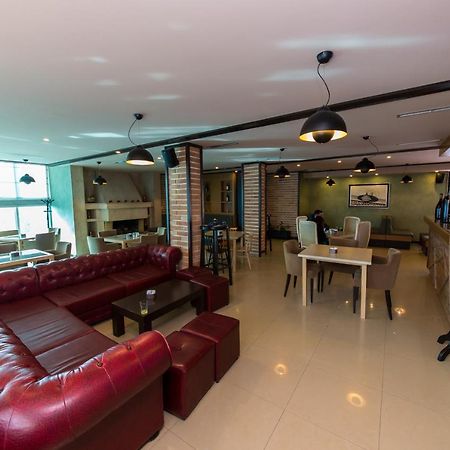 Hotel Denver Tiranë Luaran gambar