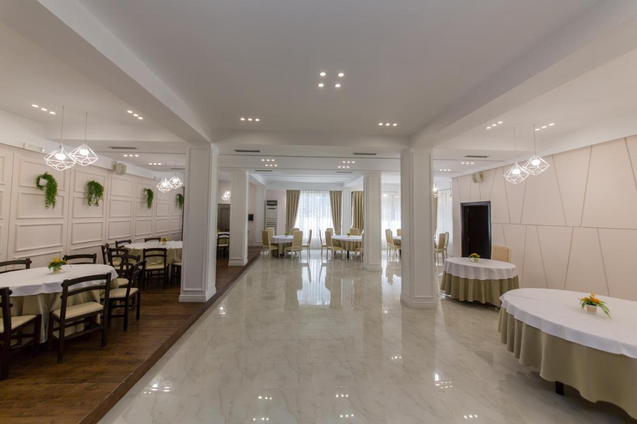Hotel Denver Tiranë Luaran gambar
