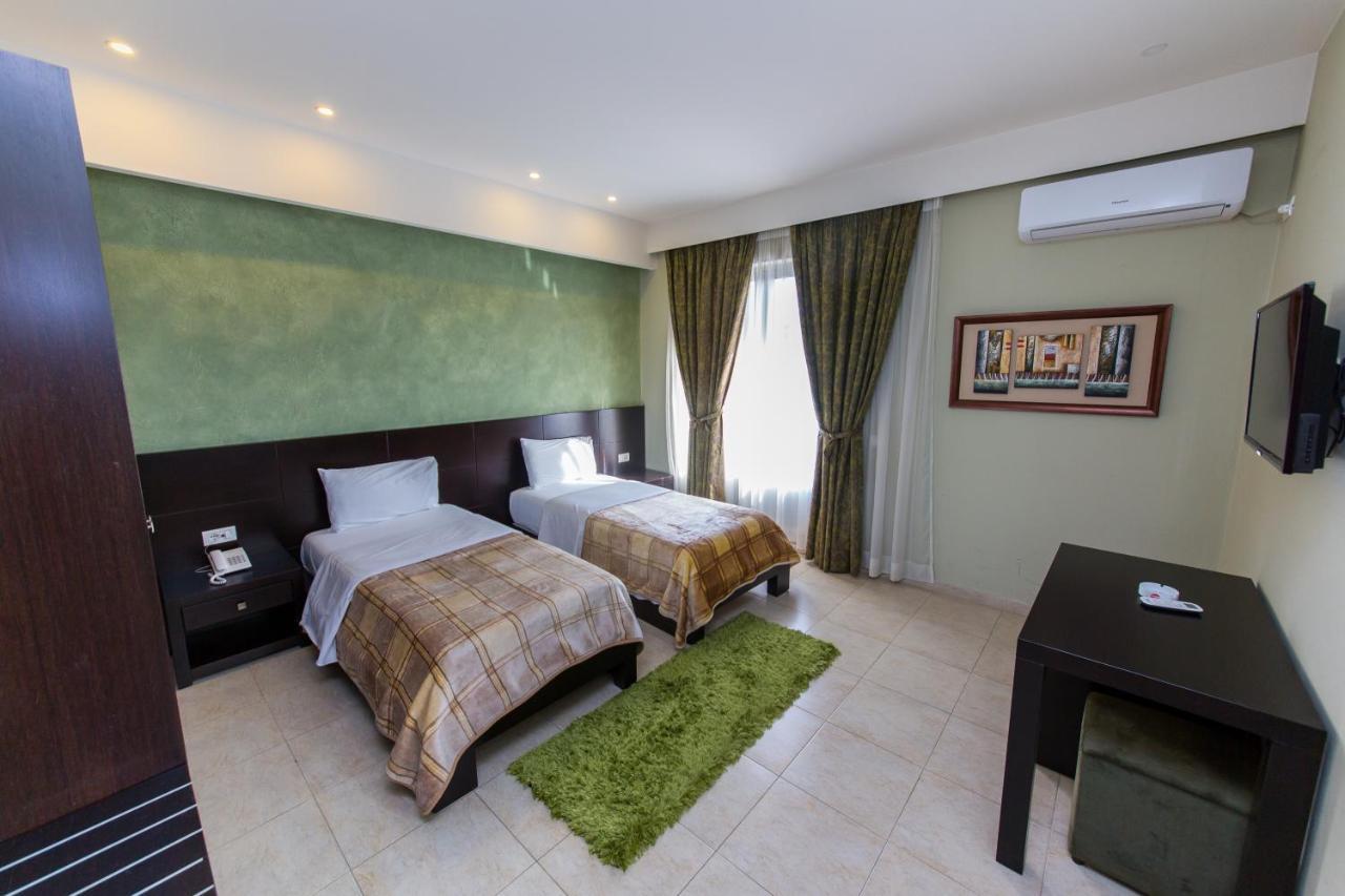 Hotel Denver Tiranë Luaran gambar
